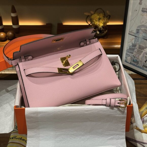 pink Genuine Leather Envelope/Baguette Bag | Includes Box & Dust Bag - Picture 6 of 6